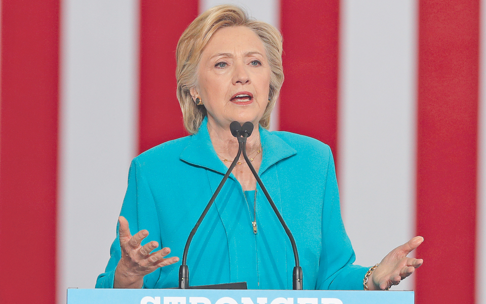 νέα-επίθεση-κλίντον-κατά-τραμπ-2148567