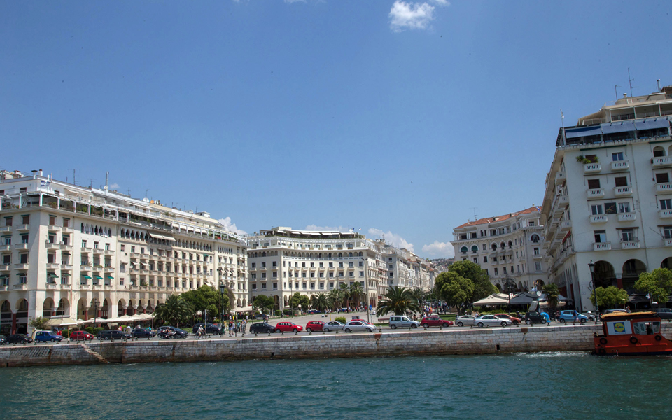 λιγότερα-κρουαζιερόπλοια-με-περισσό-2145127