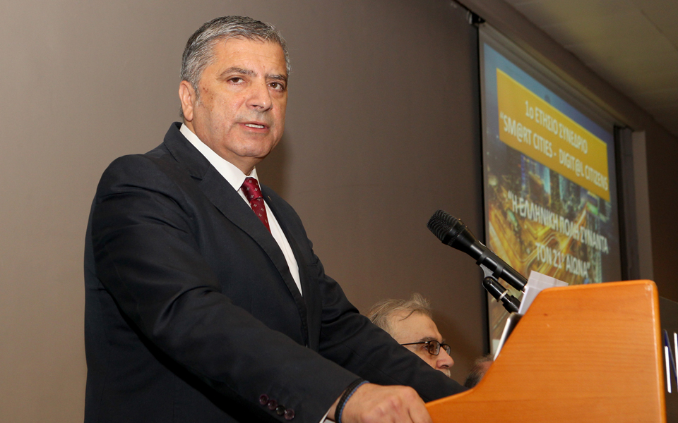 πυρά-πατούλη-κατά-υπουργείου-υγεία-2147593