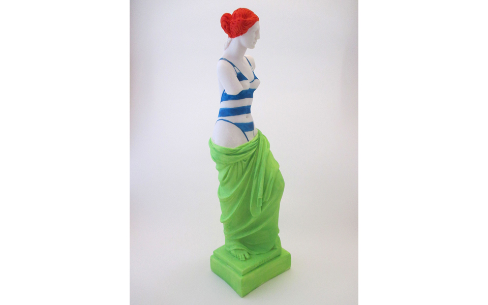 μήλος-αφροδίτη-ποπ-αλλά-όχι-κιτς-2148053