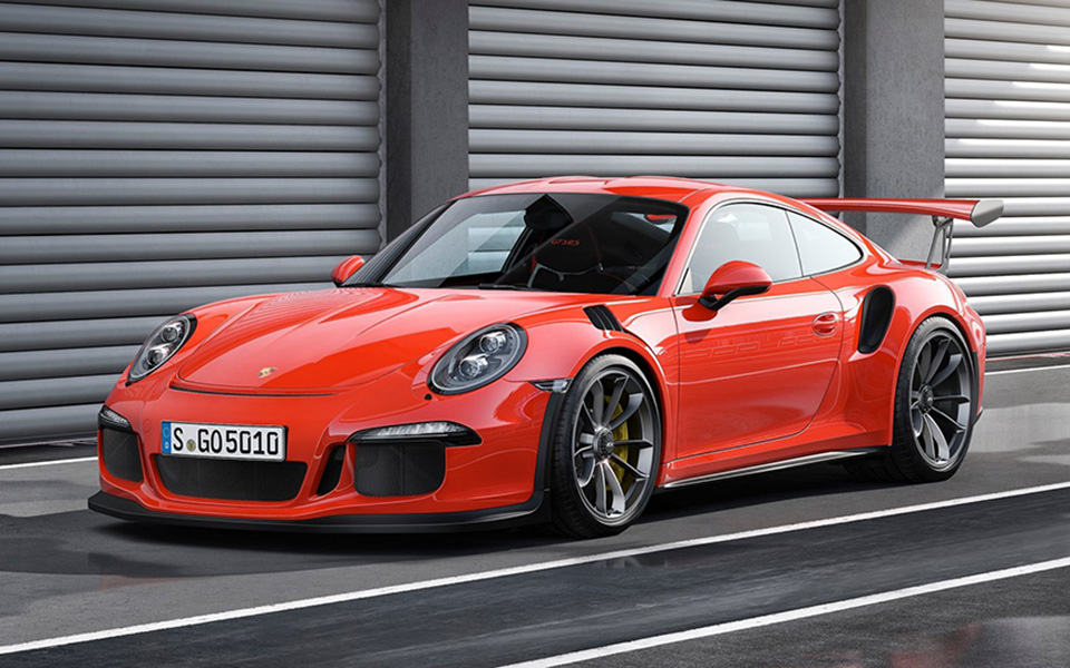 η-porsche-σπάει-πλάκα-με-τη-honda-2145002