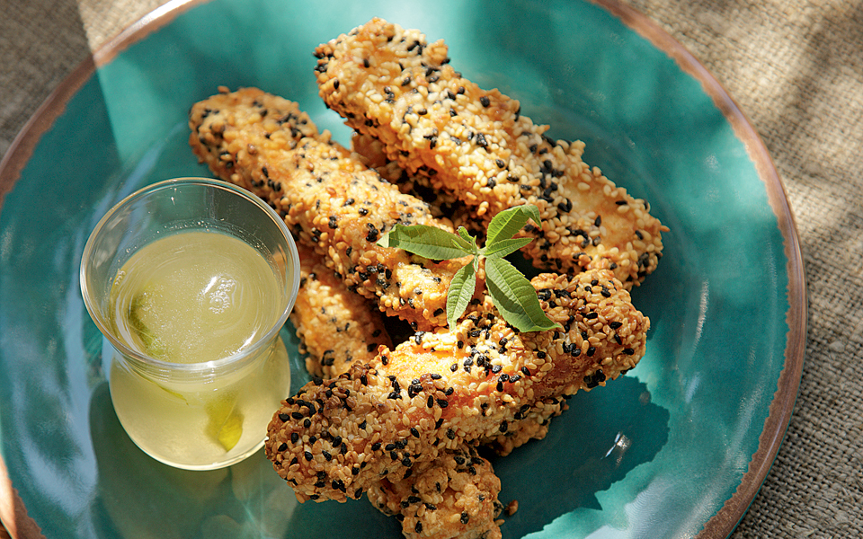 κεφαλοτύρι-σαγανάκι-πανέ-με-σουσάμι-κ-2145278