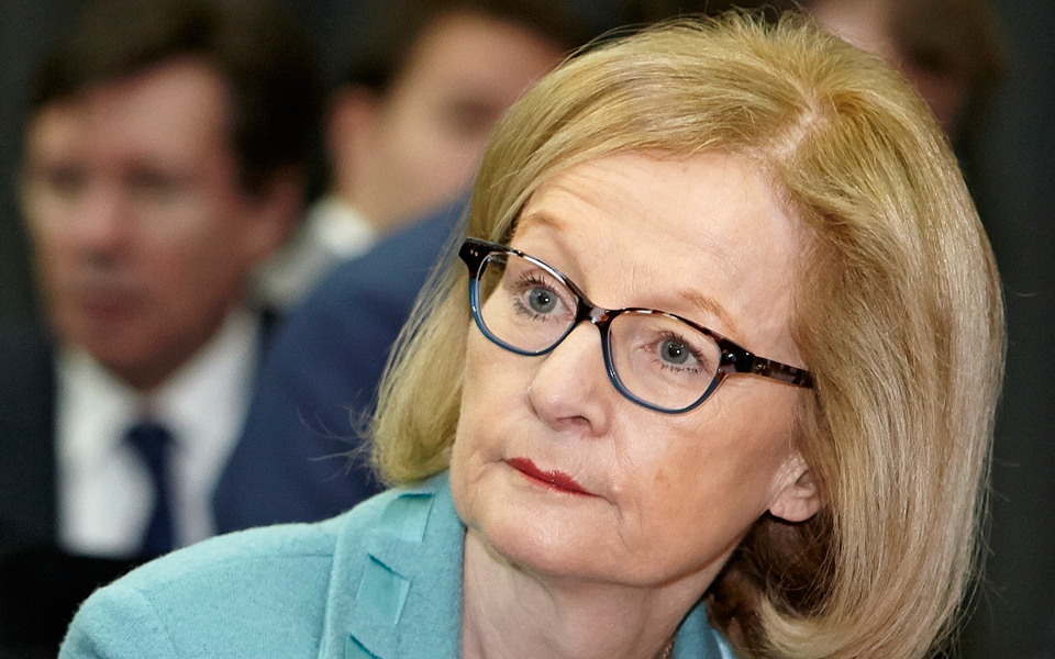 κόσμος-πάει-κι-έρχεται-στην-έδρα-του-ssm-2148932