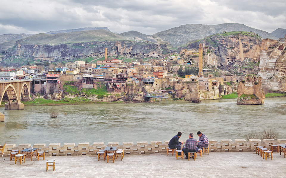 φράγμα-απειλεί-να-σβήσει-χιλιετίες-i-2149033