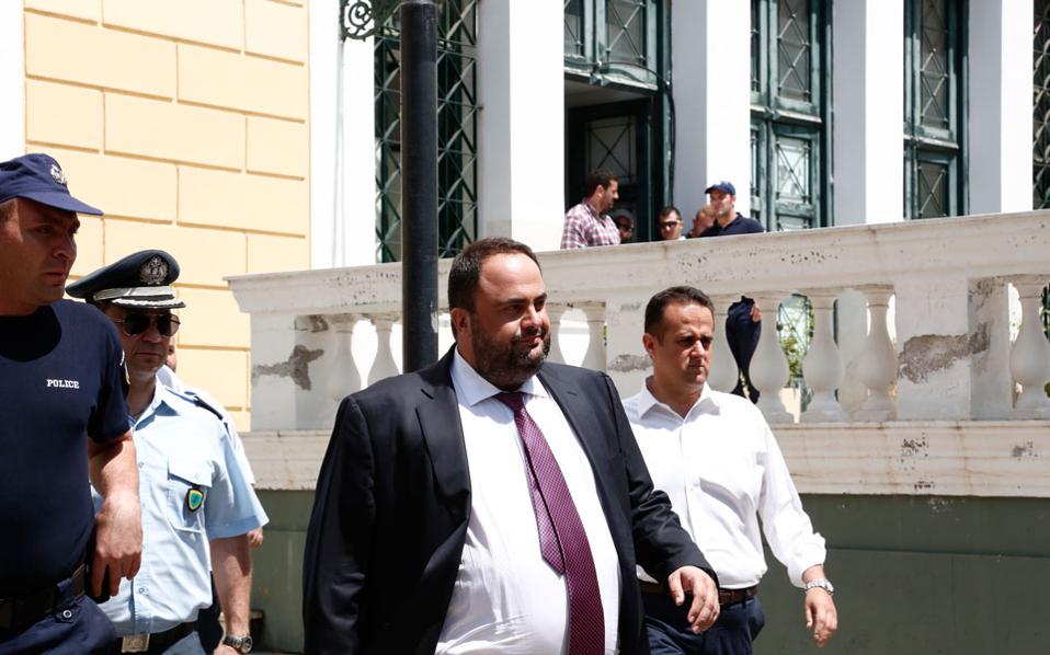 παραπομπή-28-προσώπων-του-ποδοσφαίρου-2149499