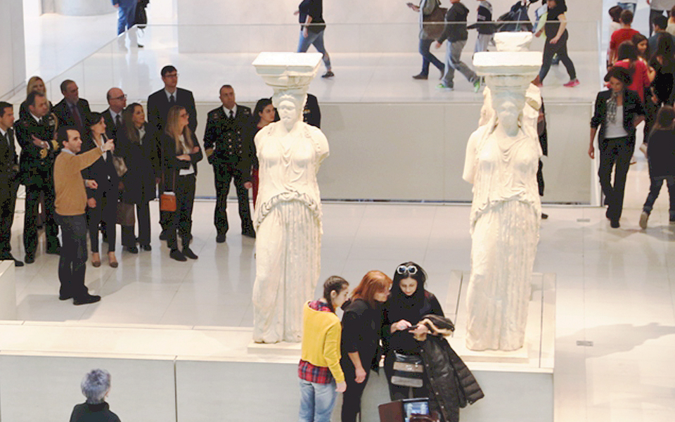 η-επιστήμη-και-η-τεχνολογία-στην-υπηρε-2150114