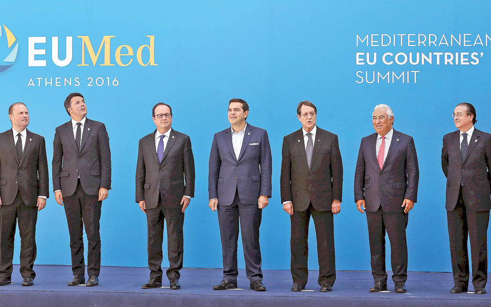 επί-τάπητος-τα-προβλήματα-του-νότου-2150028