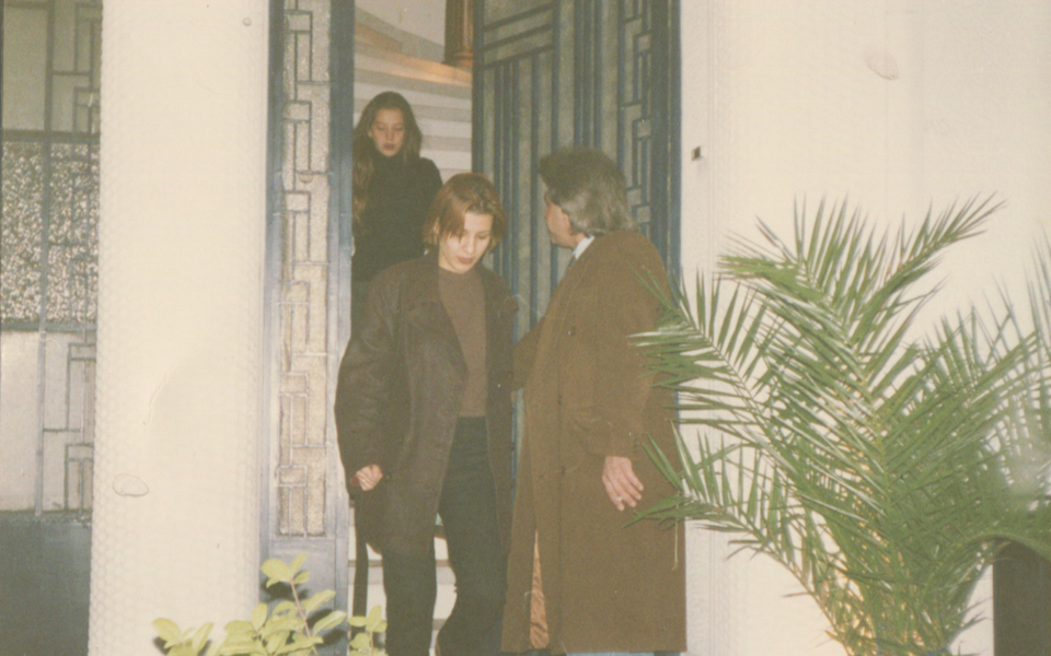 στην-αρχή-κάποιοι-έκαναν-τον-σταυρό-τ-2153341