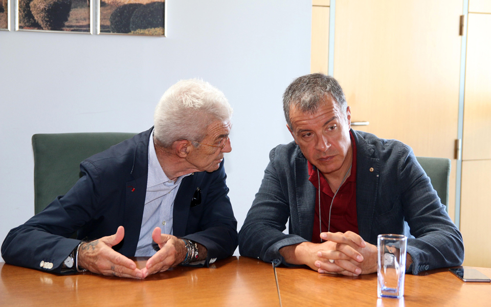 ανοίγματα-από-τον-στ-θεοδωράκη-σε-πρόσ-2150605