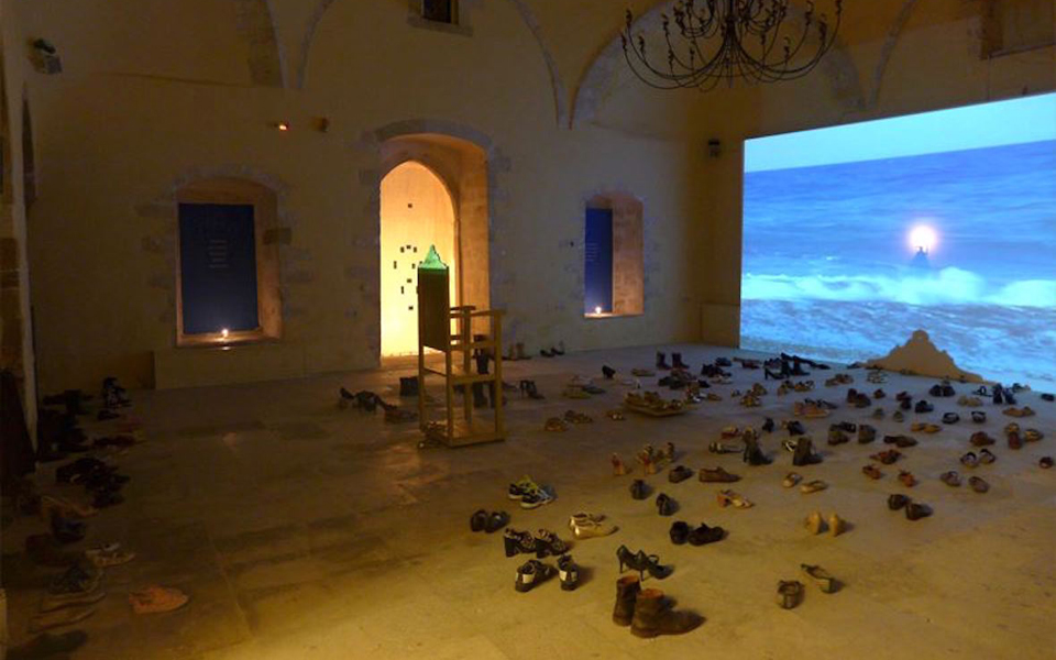 τα-700-ονόματα-του-θεού-στο-γιαλί-τζαμί-2151066