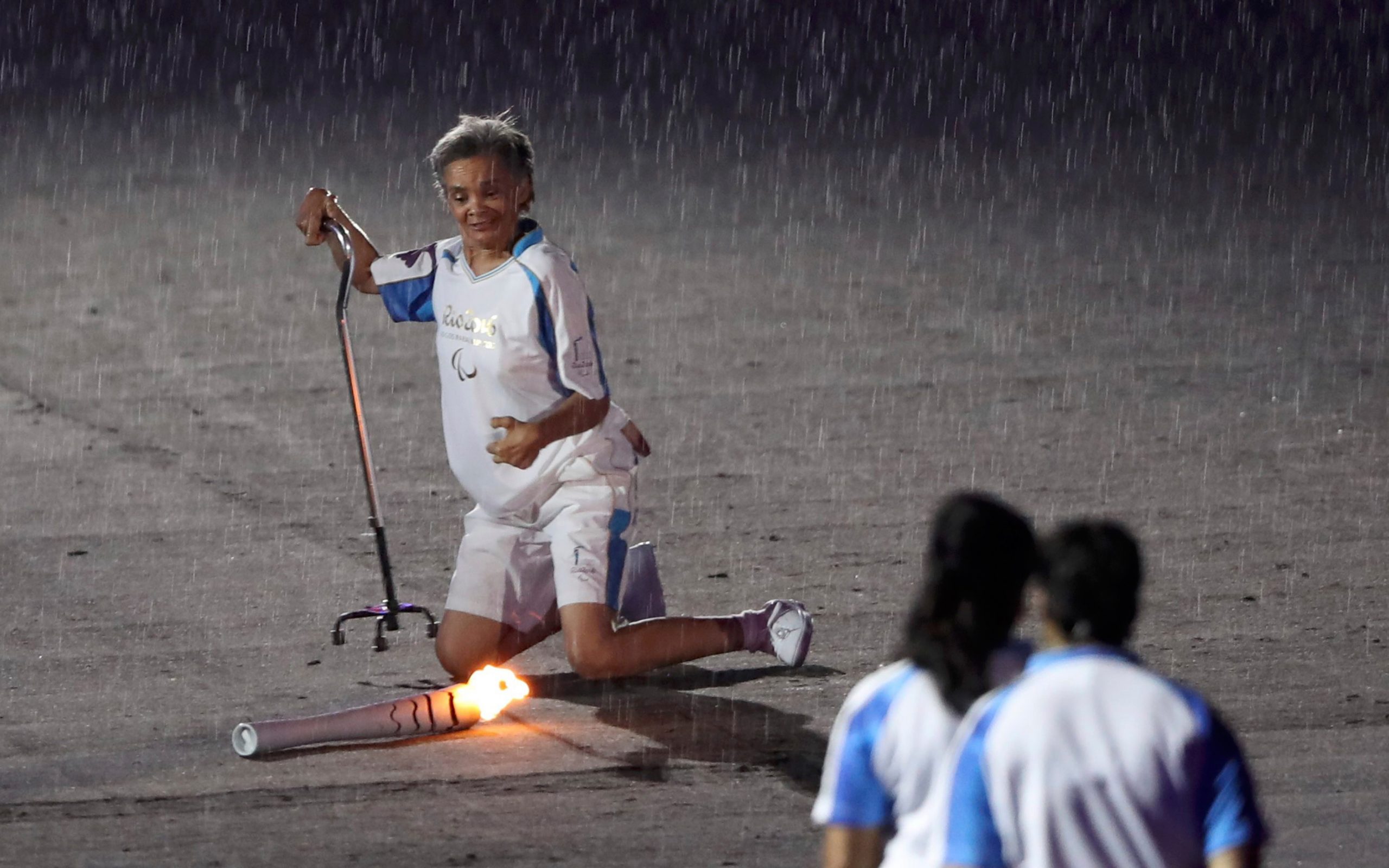 στιγμιότυπο-από-το-ρίο-που-κάνει-τον-γύ-2149722