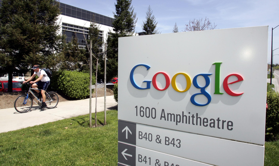 η-google-λανσάρει-τα-δικά-της-έξυπνα-κινητ-2151804