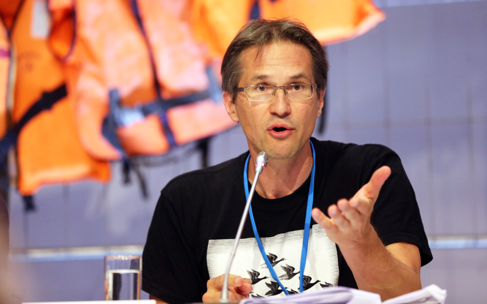 κνάους-eλλειψη-σοβαρότητας-στο-προσφ-2151942