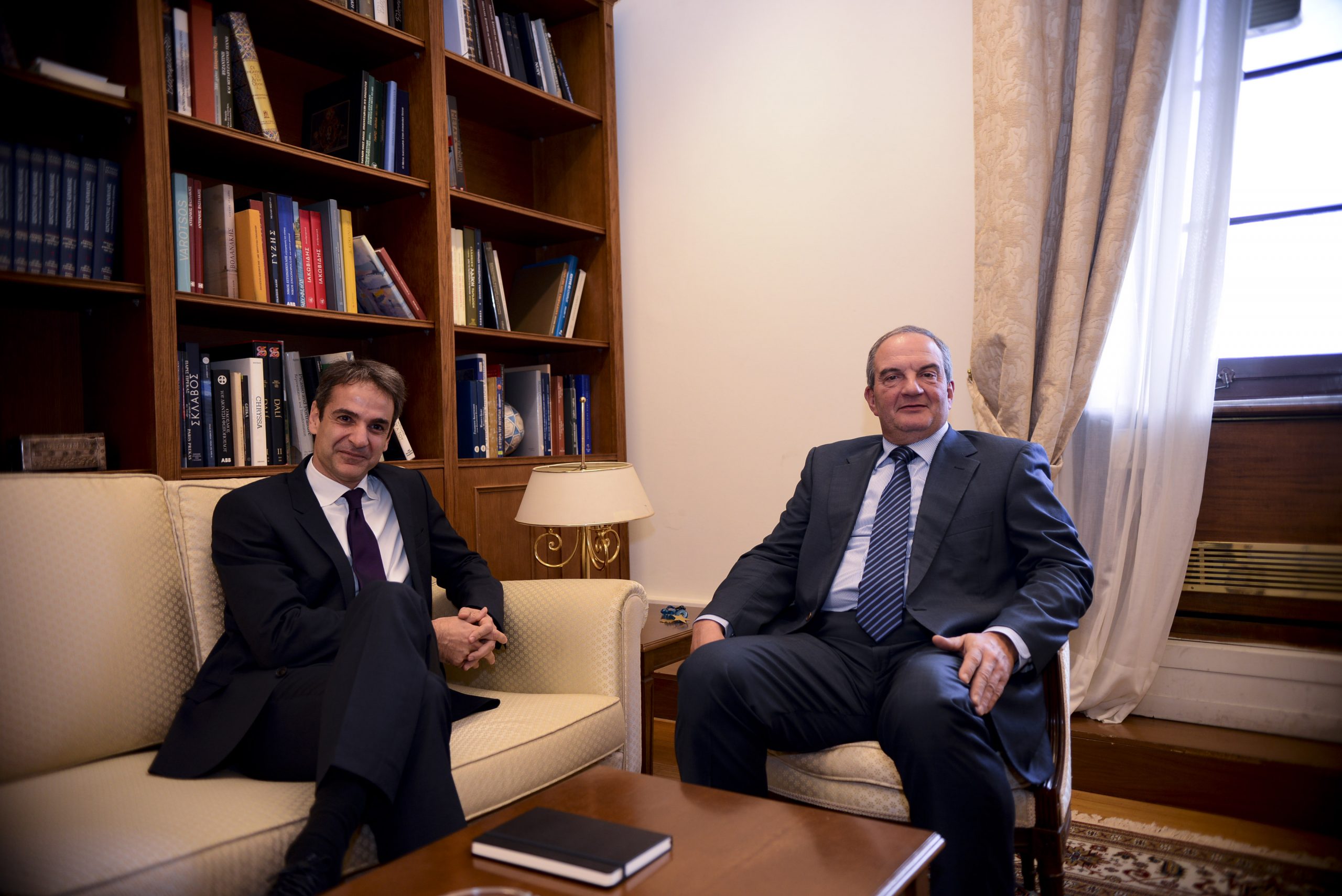 συνάντηση-μητσοτάκη-καραμανλή-ενόψ-2149941