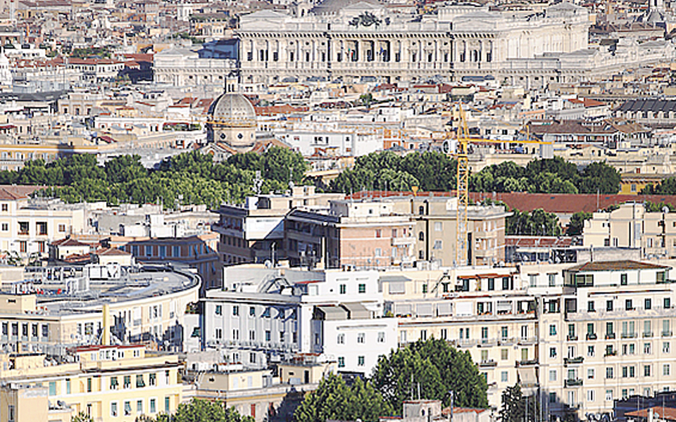 επενδύσεις-34-δισ-στην-ιταλική-αγορά-ακ-2152418