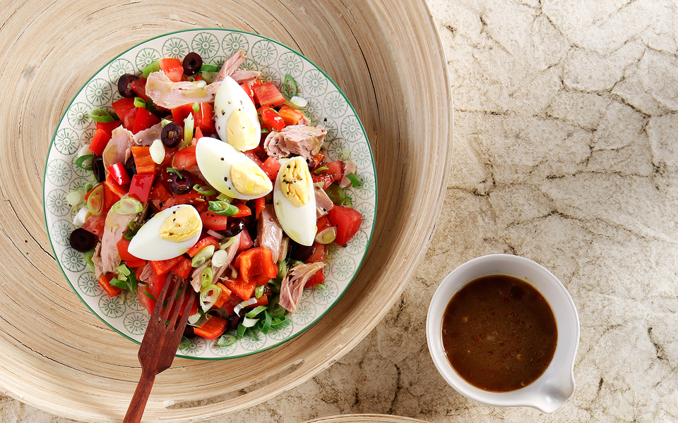 ισπανική-σαλάτα-με-κόκκινη-πιπεριά-κα-2150312