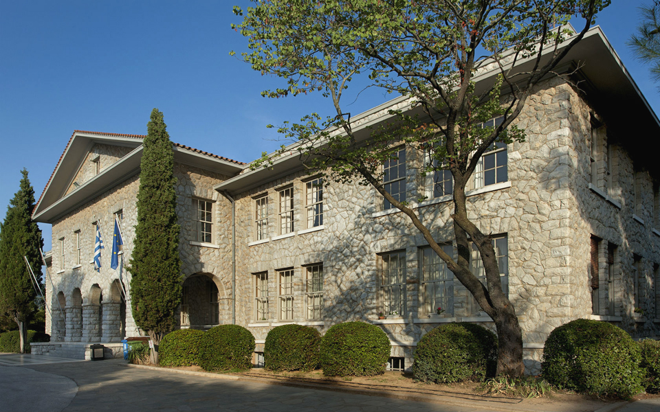 υποτροφίες-και-σε-πρόσφυγες-από-το-κολ-2152741