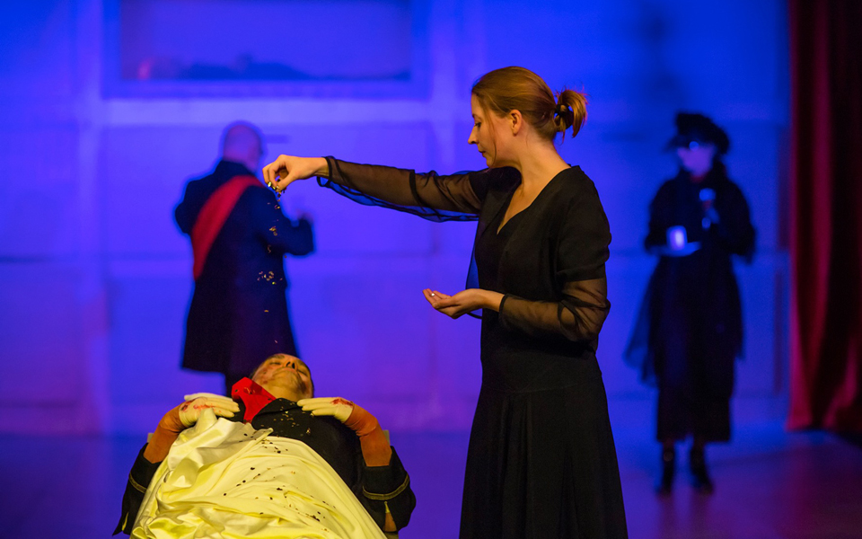 κρέων-ένας-μάνατζερ-της-σύγχρονης-ευρ-2150879