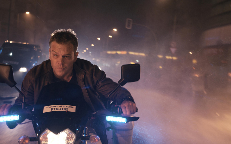 ο-τζέισον-μπορν-καταστρέφει-την-αθή-2149888