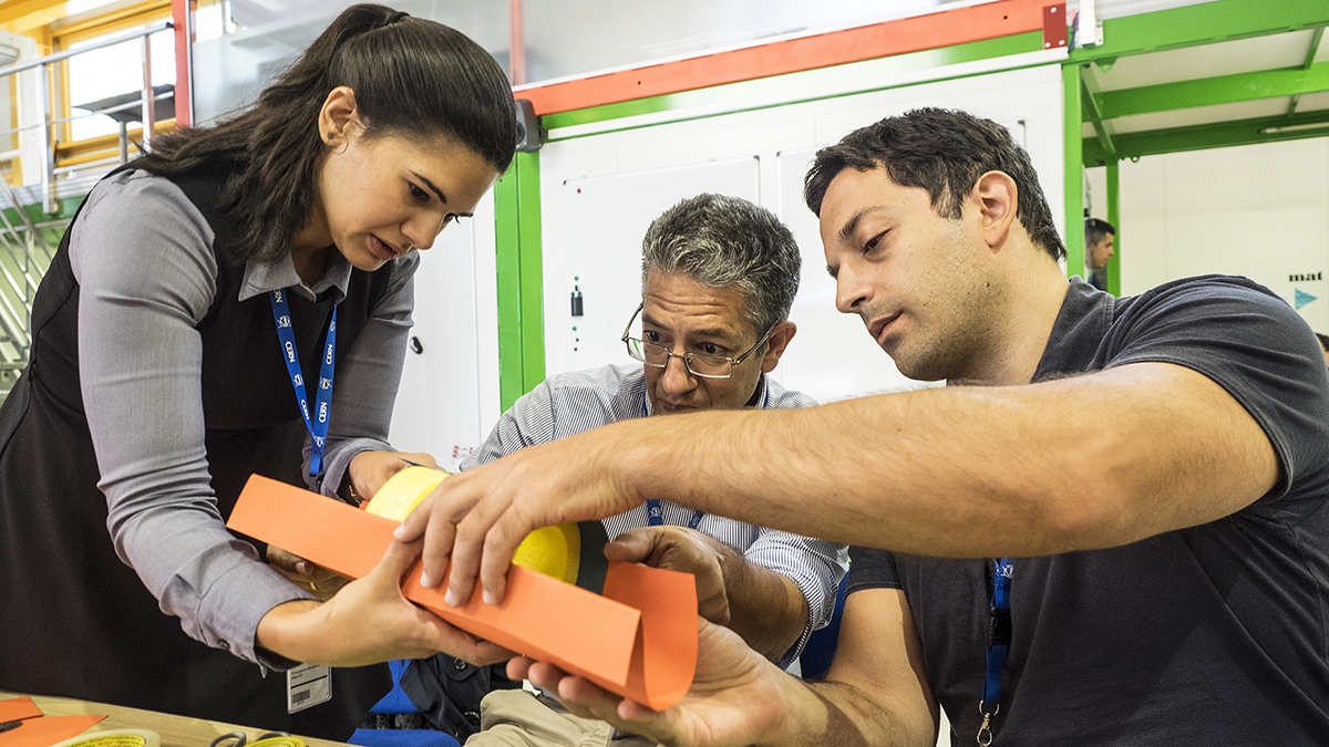 παίζοντας-με-τα-πρωτόνια-2150231