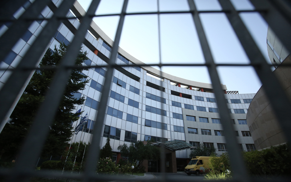 ο-τηλεοπτικός-πόλεμος-των-τριών-ημερώ-2148891