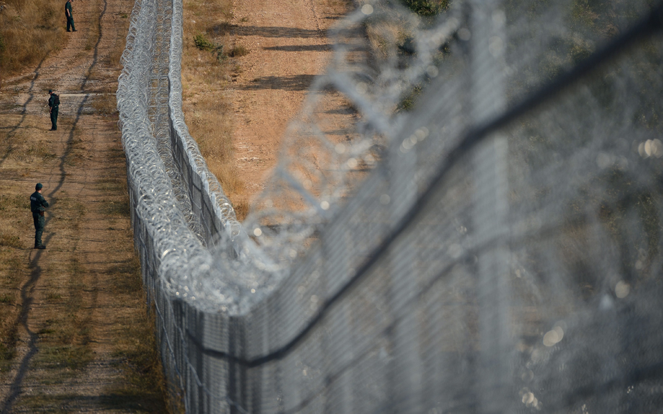 δρόμοι-της-φωτιάς-οι-φράκτες-της-ευρ-2152455