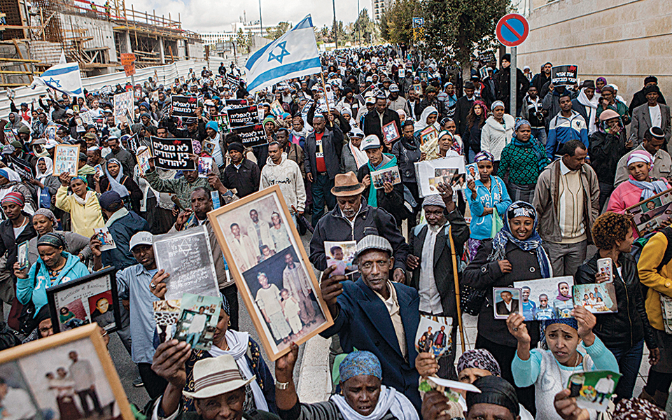 γιατί-μας-αφορούν-οι-φαλάσα-2153162