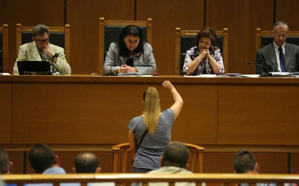 δίκη-χ-α-τραγούδια-έγραφε-δεν-σκότωνε-2149691