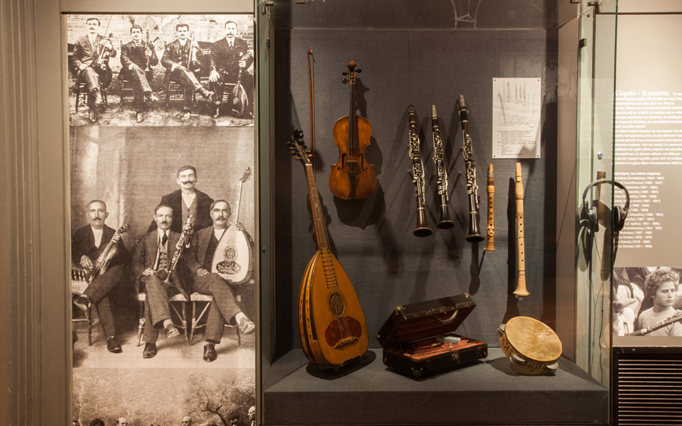 ιστορίες-φτιαγμένες-από-νότες-2151073