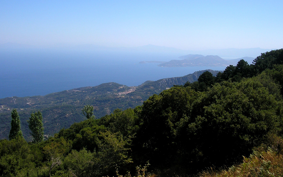 σάμος-θαύμα-φυσικού-πρασίνου-2148967