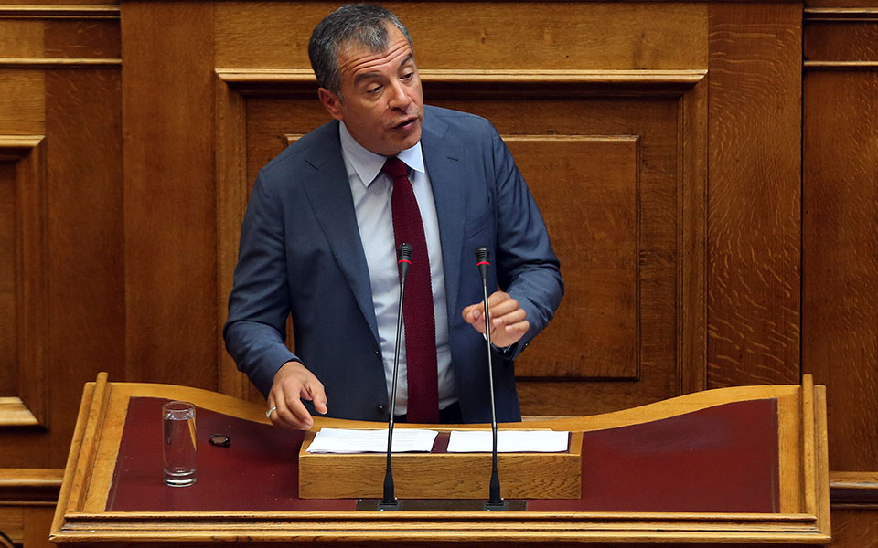 στ-θεοδωράκης-προτεραιότητα-η-ίδρυση-2153013