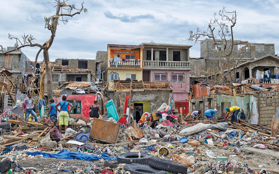 αντιμέτωπη-με-τον-μάθιου-η-φλόριντα-2154663