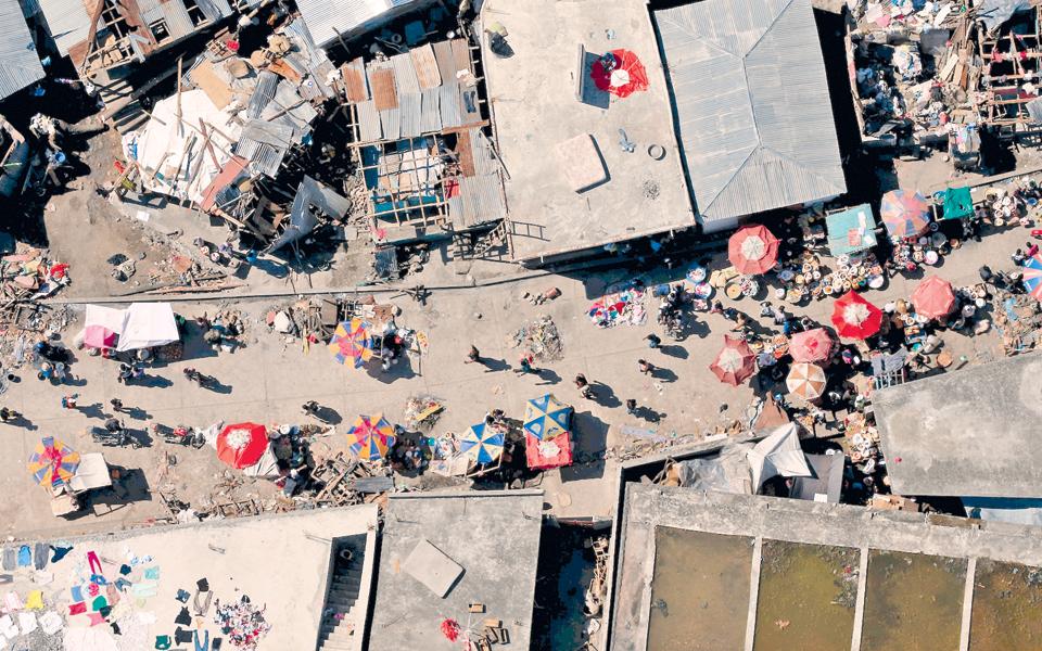 μετά-τον-τυφώνα-μάθιου-αντιμέτωπη-μ-2155035