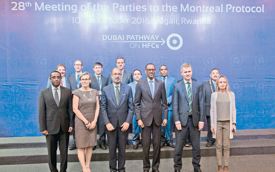 αυτοί-και-οι-ευρωπαίοι-2155734