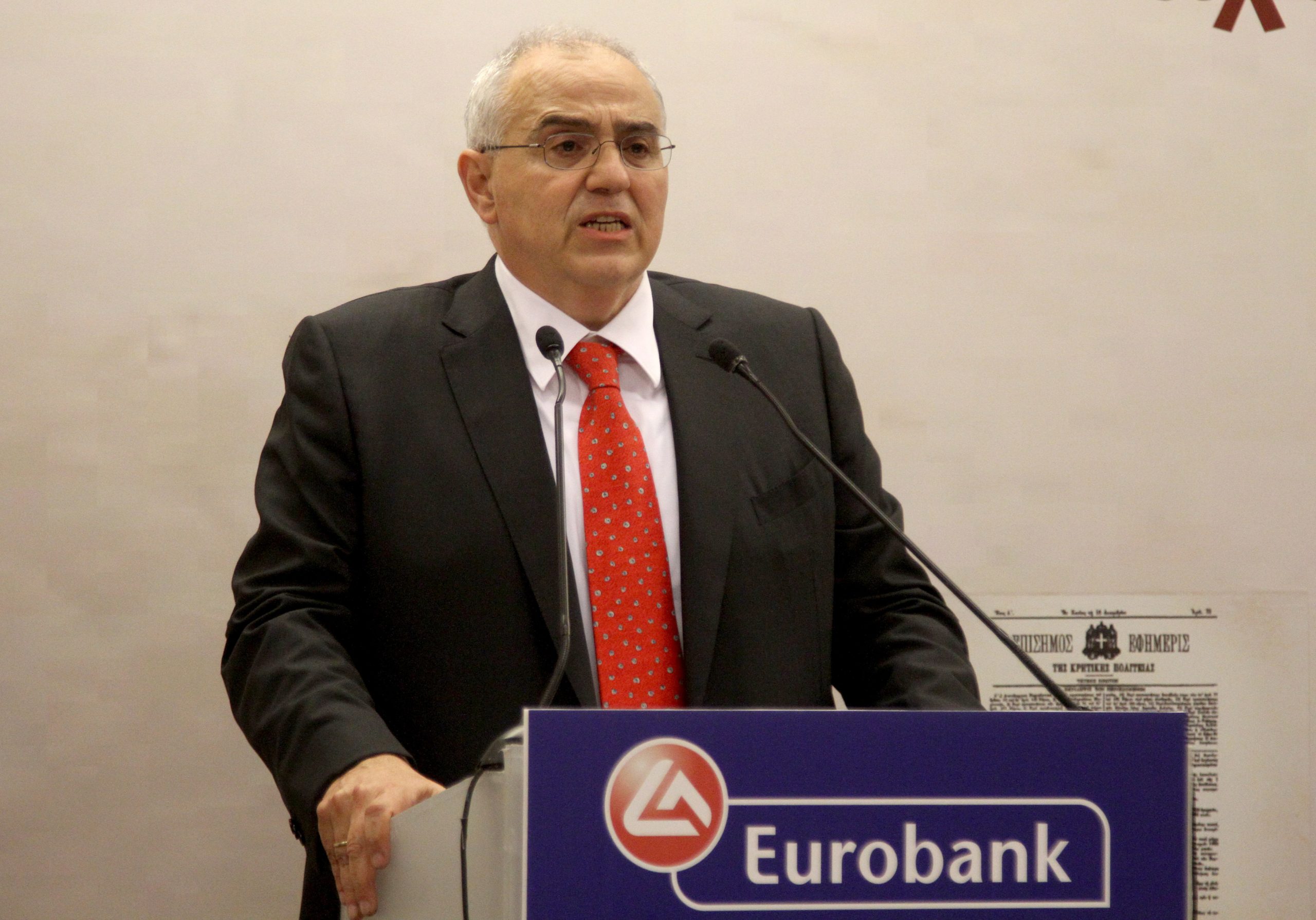 δεν-φεύγει-από-τη-eurobank-2156452