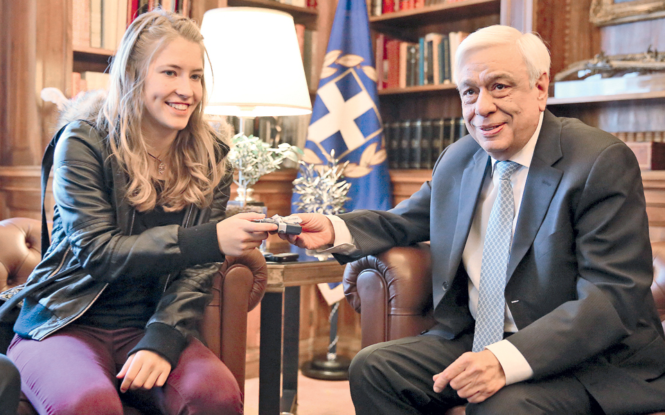 yπόδειγμα-για-τη-νέα-γενιά-η-σταυρούλα-t-2156628