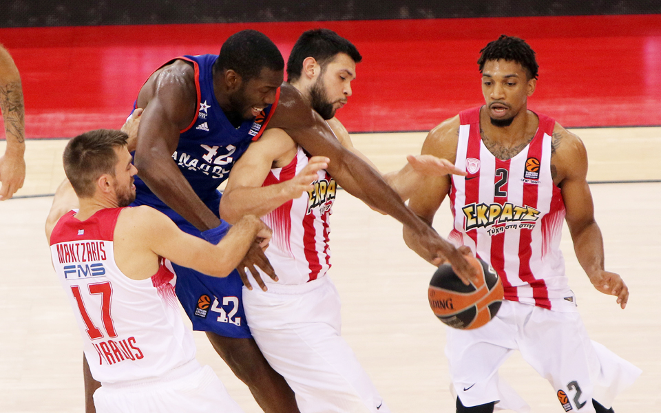 ανετα-την-εφές-ο-ολυμπιακός-2156793