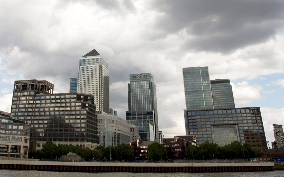 ανώμαλη-προσγείωση-για-τα-κτίρια-του-λ-2155893