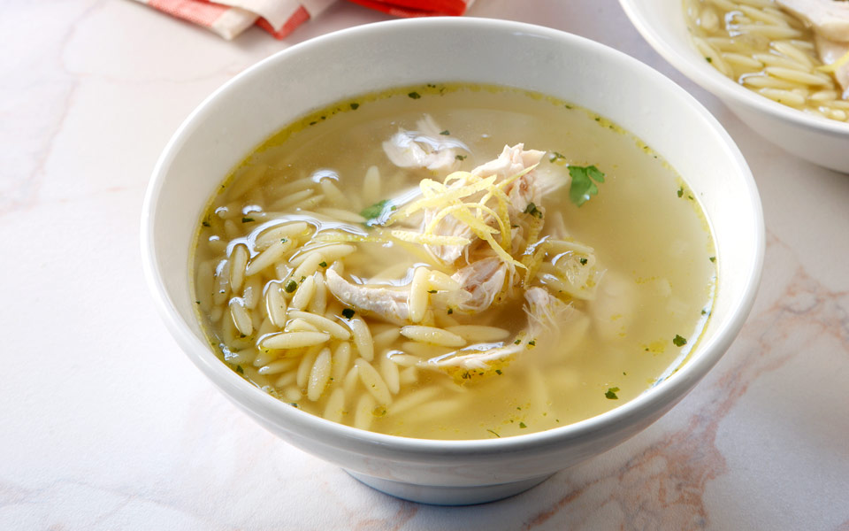 κοτόσουπα-με-κριθαράκι-και-λεμόνι-2155488