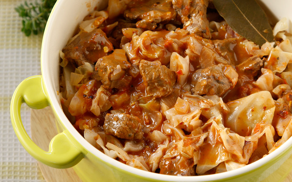 λάχανο-γιαχνί-με-μοσχαράκι-και-μπαχαρ-2155492