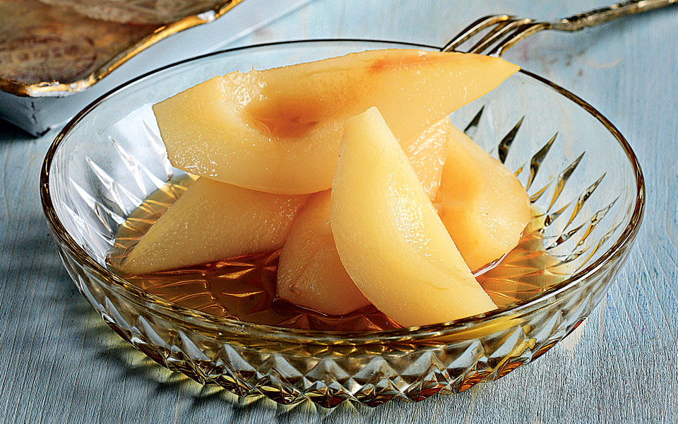 αχλάδια-ποσέ-με-καστανή-ζάχαρη-2158185