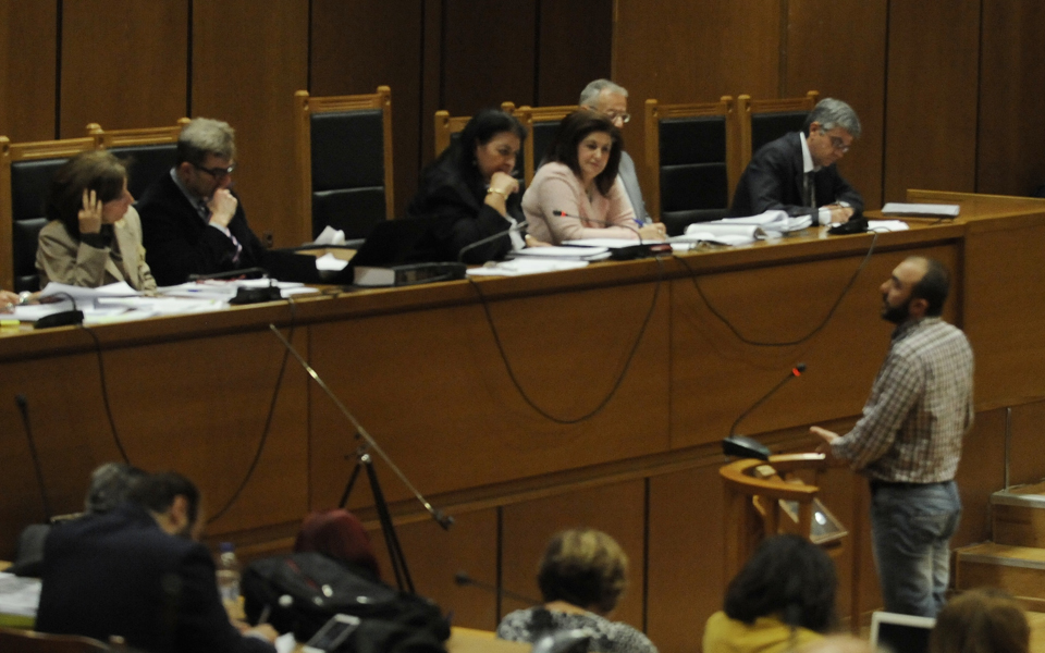 δίκη-χ-α-πληρωμένο-συμβόλαιο-καταγγ-2158192