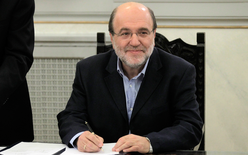 τρ-αλεξιάδης-το-2017-πρέπει-να-ξεκινήσει-2155897