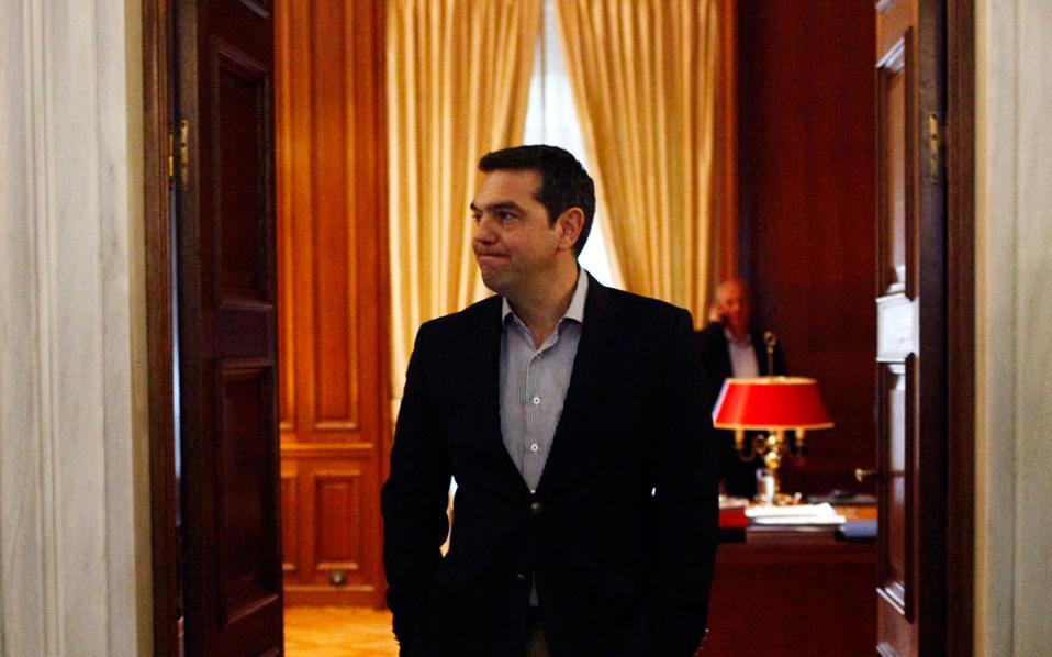 ο-φόβος-του-μαξίμου-για-τον-ρόλο-του-συρ-2158046