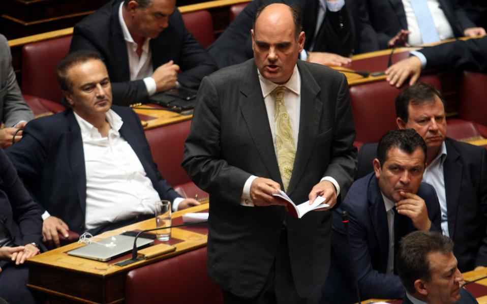 θ-φορτσάκης-κατάφορη-παραβίαση-του-σ-2157186