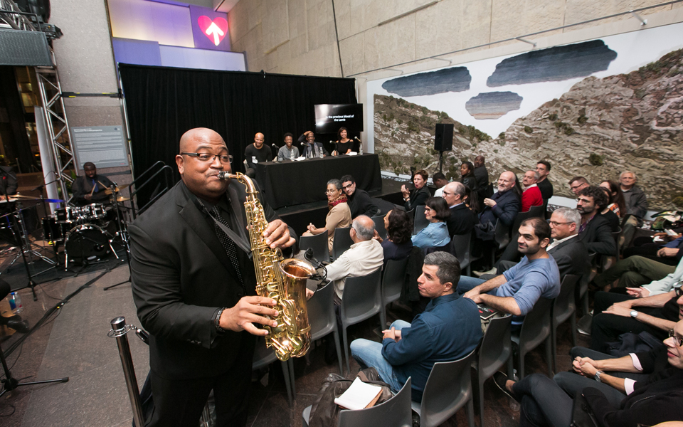 η-φωνή-της-αντιγόνης-του-μάικλ-2156695