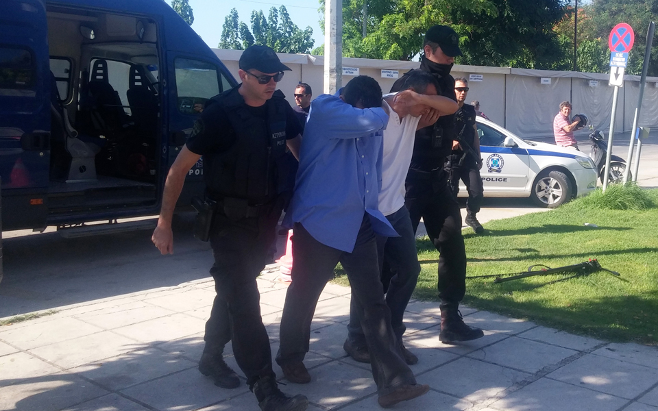 δεν-δόθηκε-άσυλο-στους-έξι-από-τους-οκτ-2155147