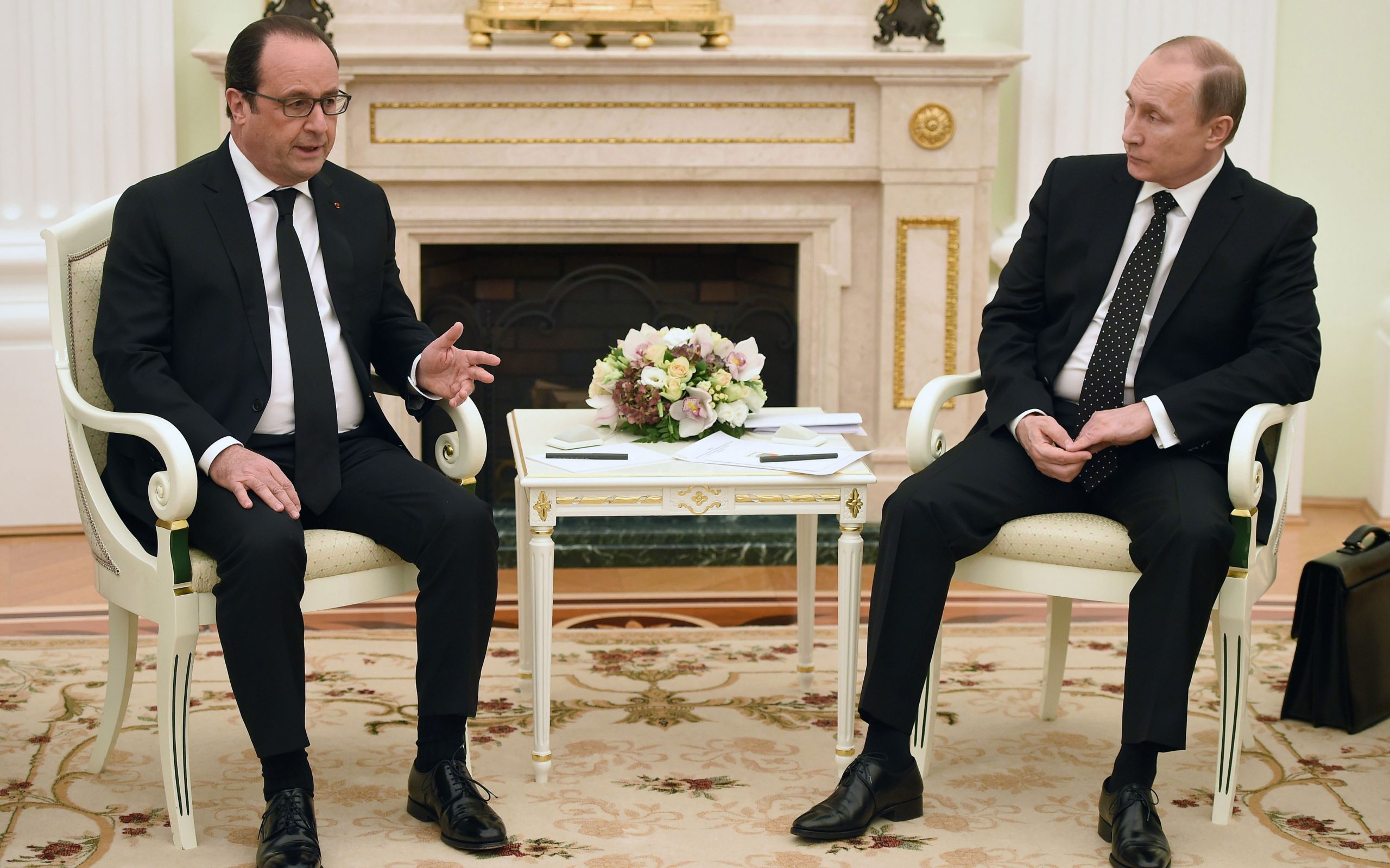 επιμένει-για-το-ταξίδι-στη-γαλλία-ο-πού-2154880