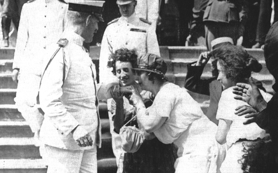 ελληνες-είναι-τι-να-κάνω-να-φέρω-ξένου-2154357