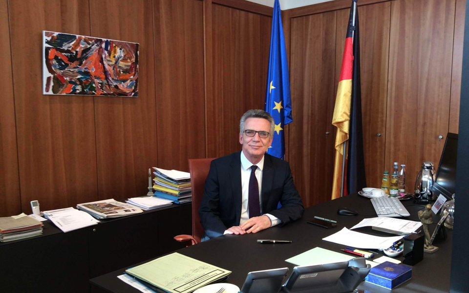 τόμας-ντε-μεζιέρ-γιατί-επιμένω-στη-συν-2153584